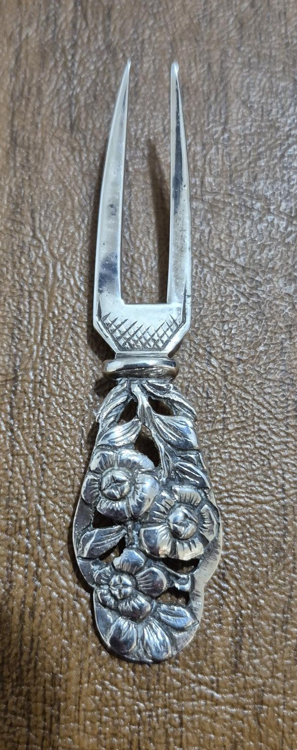 Vintage 800 Sterling Silver strawberry fork, 3.25 inches 12 grams