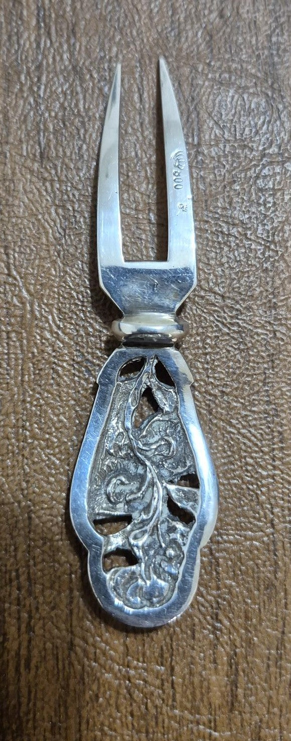 Vintage 800 Sterling Silver strawberry fork, 3.25 inches 12 grams